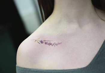 Symboles pour les tatouages sur les épaules