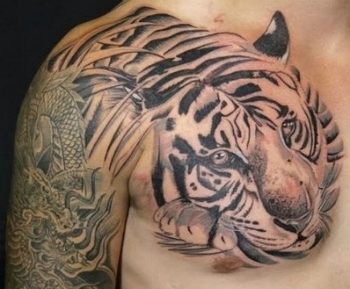Tatuiruočių ant krūtinės simboliai